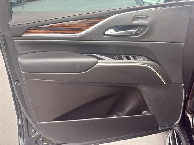 2024 Cadillac Escalade ESV 2WD Luxury