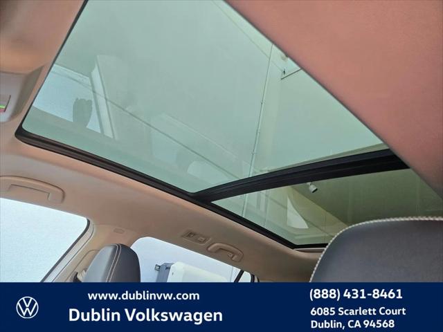 2023 Volkswagen Atlas 3.6L V6 SE w/Technology