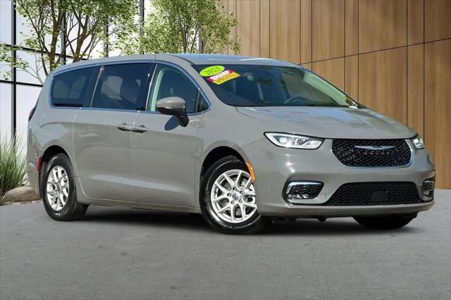 2023 Chrysler Pacifica Touring L for sale in Madera, CA