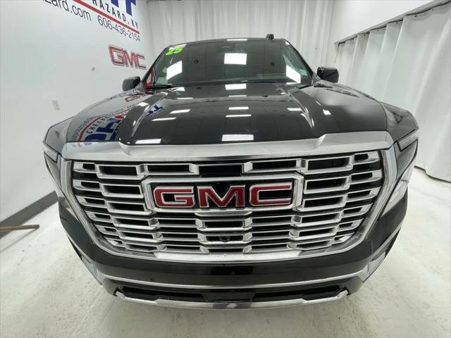 2025 GMC Yukon 4WD Denali