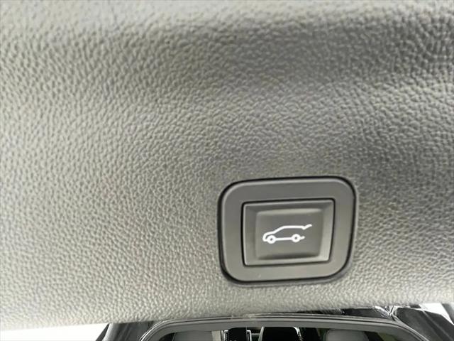 2025 GMC Yukon 4WD Denali