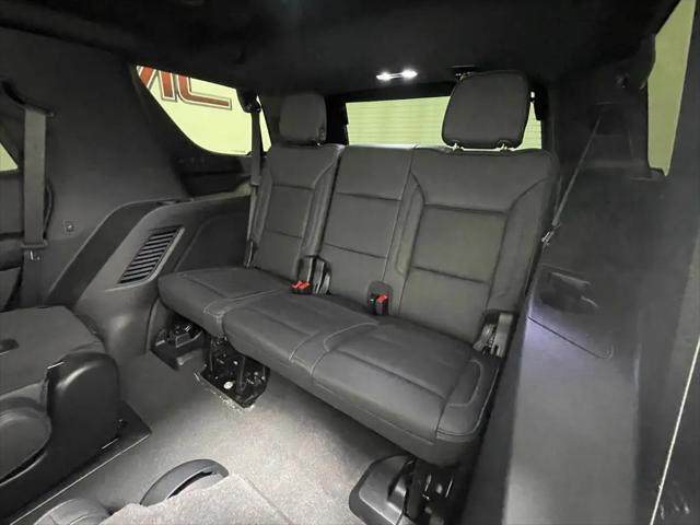 2025 GMC Yukon 4WD Denali