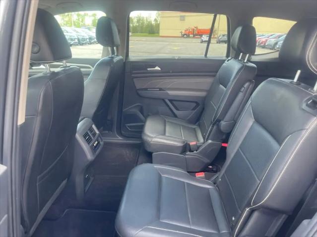 2022 Volkswagen Atlas 2.0T SE w/Technology