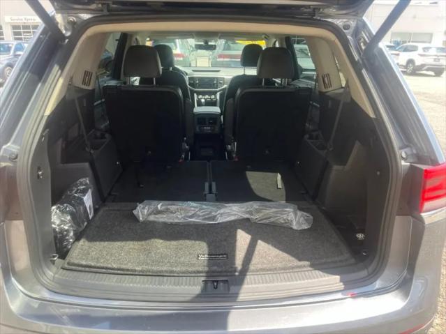2022 Volkswagen Atlas 2.0T SE w/Technology