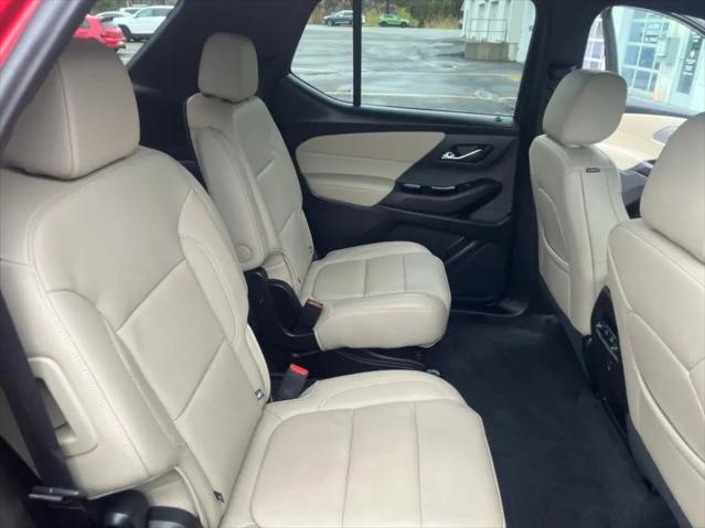 2023 Chevrolet Traverse AWD LT Leather