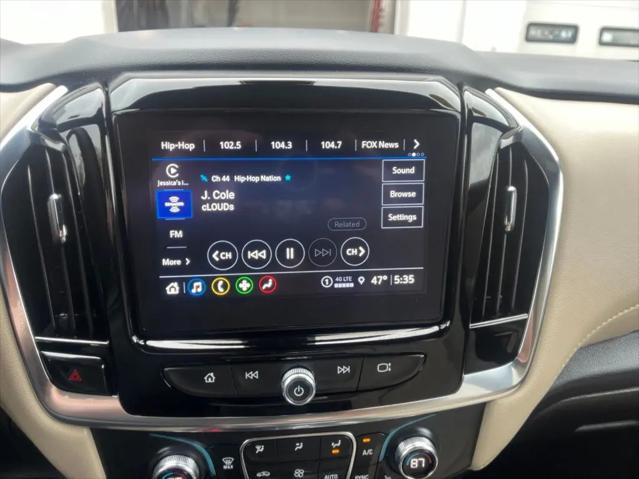 2023 Chevrolet Traverse AWD LT Leather