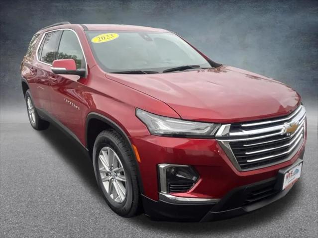 2023 Chevrolet Traverse AWD LT Leather