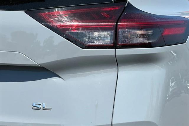 2022 Nissan Rogue SL FWD