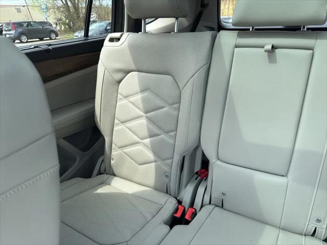 2026 Volkswagen Atlas SE with Technology