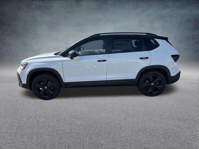 2026 Volkswagen Taos SE Black