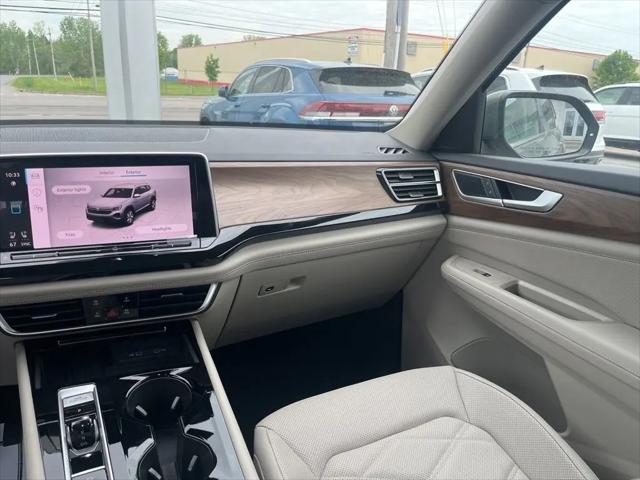 2026 Volkswagen Atlas SE with Technology