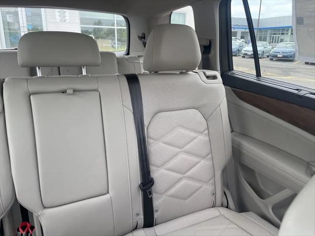 2026 Volkswagen Atlas SE with Technology