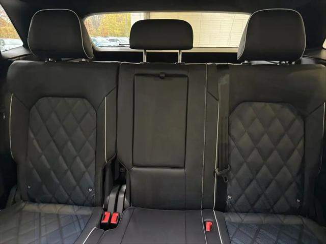 2026 Volkswagen Atlas Cross Sport SEL Premium R-Line