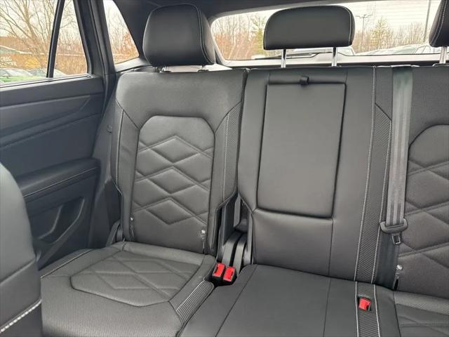 2026 Volkswagen Atlas Cross Sport SE with Technology