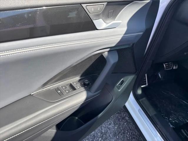 2026 Volkswagen Tiguan SEL R-Line Turbo