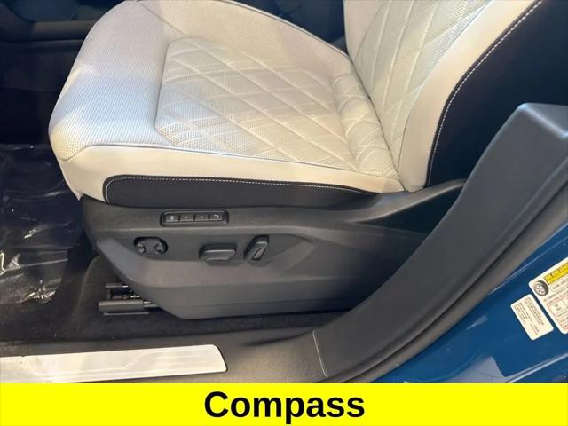 2026 Volkswagen Atlas Cross Sport SEL Premium R-Line