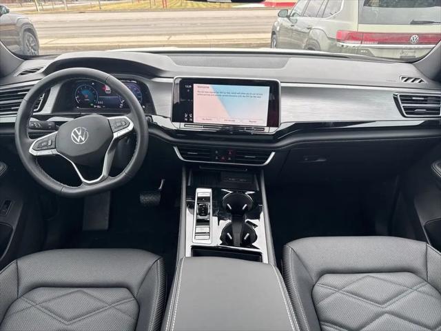 2026 Volkswagen Atlas Cross Sport SE with Technology