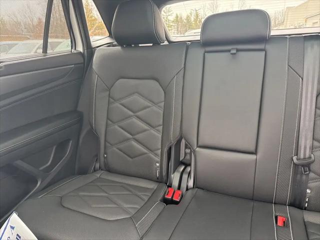 2026 Volkswagen Atlas Cross Sport SE with Technology