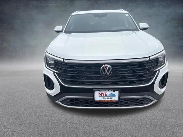 2026 Volkswagen Atlas Cross Sport SE with Technology