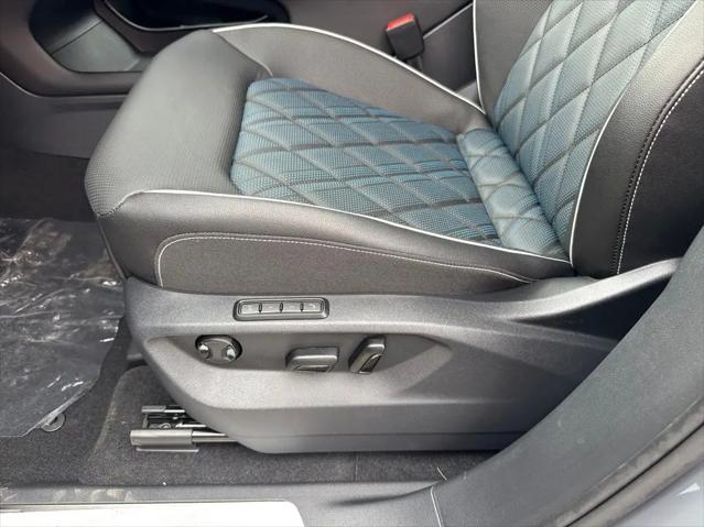2026 Volkswagen Atlas Cross Sport SEL Premium R-Line