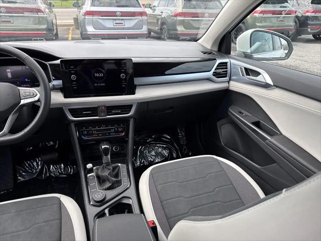 2026 Volkswagen Taos SE