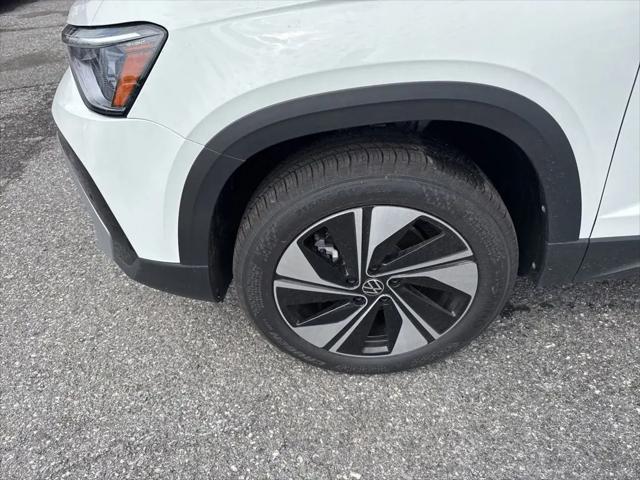 2026 Volkswagen Taos SE
