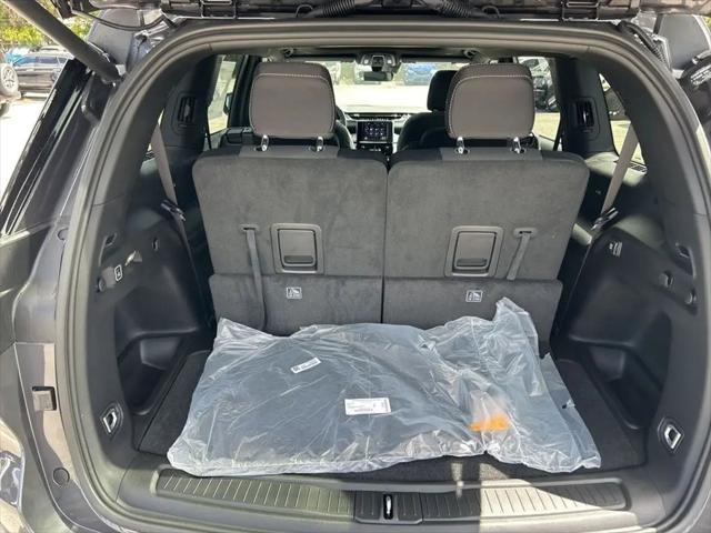 2025 Jeep Grand Cherokee L Laredo X 4x4