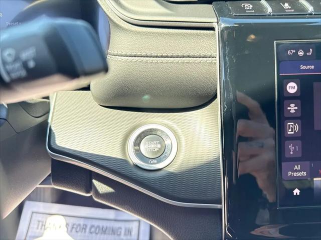 2025 Jeep Grand Cherokee L Laredo X 4x4