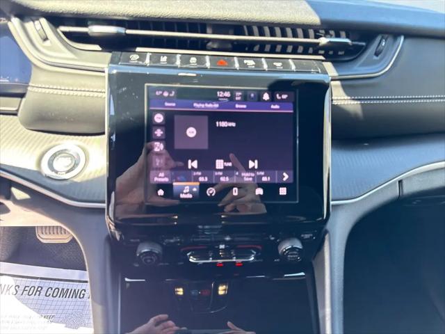 2025 Jeep Grand Cherokee L Laredo X 4x4