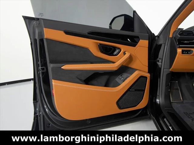 2025 Lamborghini Urus SE