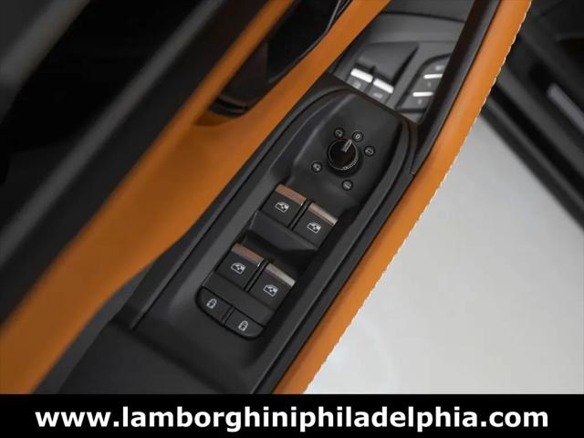2025 Lamborghini Urus SE