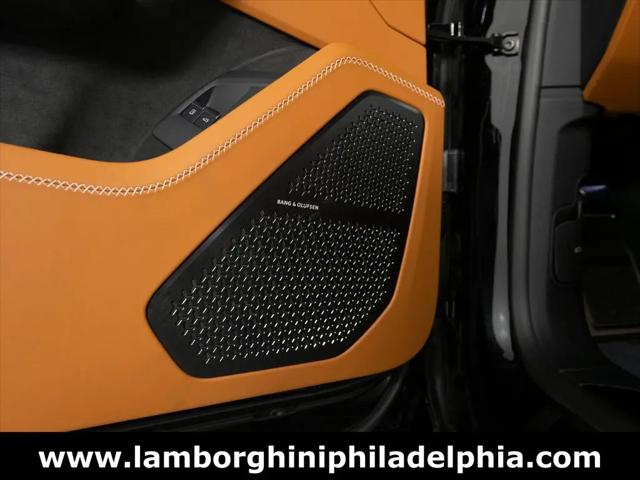 2025 Lamborghini Urus SE