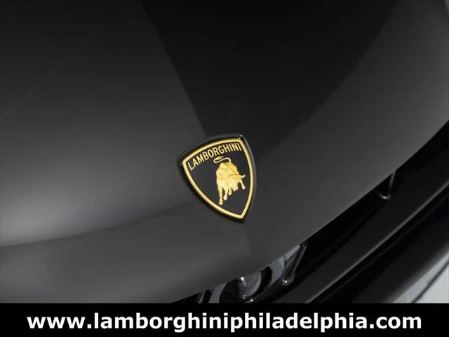 2025 Lamborghini Urus SE