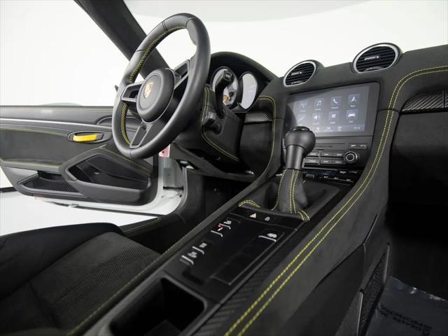 2025 Porsche 718 Spyder RS