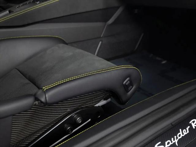 2025 Porsche 718 Spyder RS
