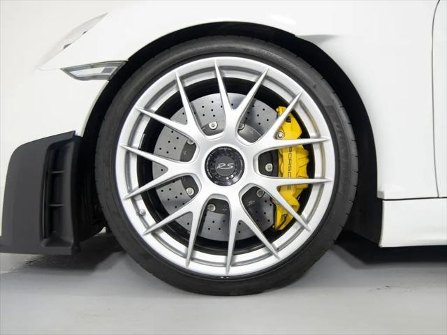 2025 Porsche 718 Spyder RS
