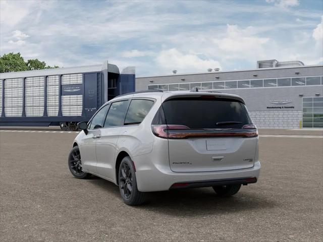 2026 Chrysler Pacifica Limited AWD