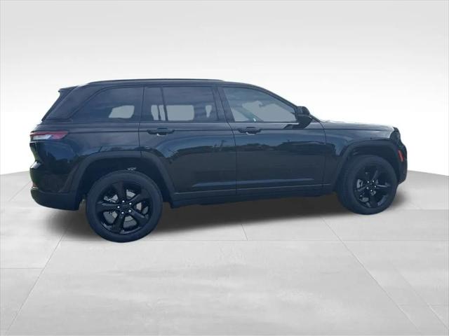 2025 Jeep Grand Cherokee Altitude 4x4