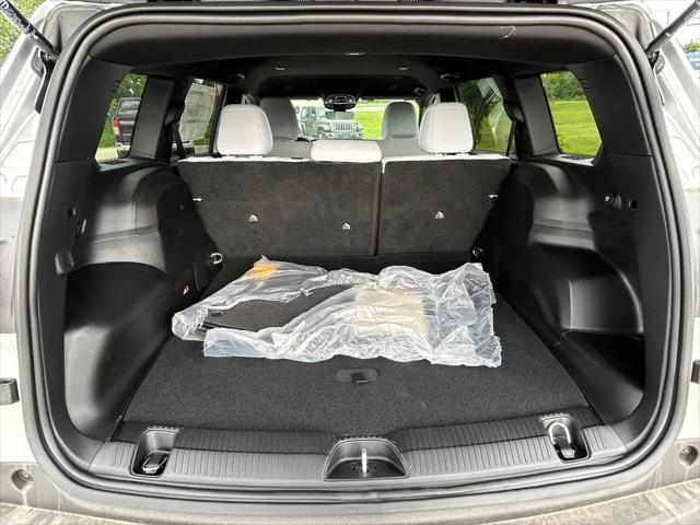 2026 Jeep Cherokee Laredo 4x4