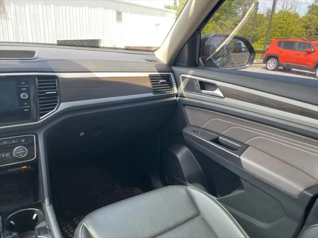 2022 Volkswagen Atlas 3.6L V6 SE w/Technology