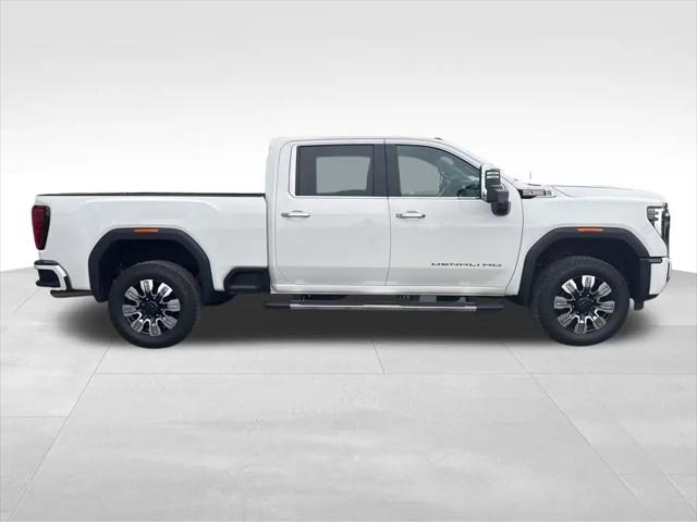 2024 GMC Sierra 3500HD 4WD Crew Cab Standard Bed Denali