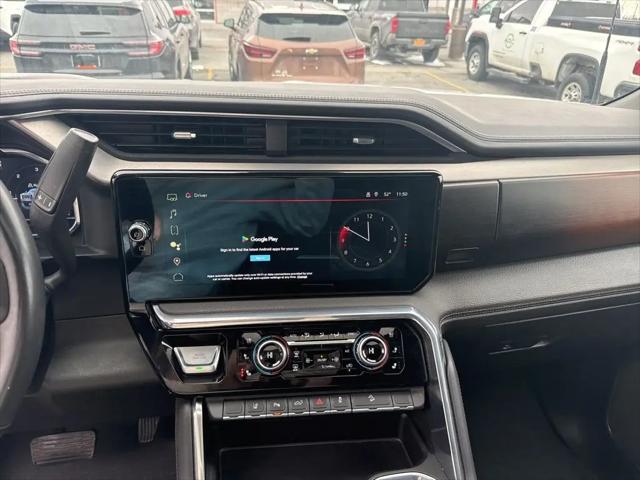 2024 GMC Sierra 3500HD 4WD Crew Cab Standard Bed Denali
