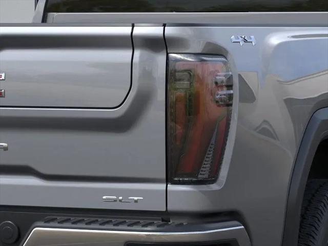 2025 GMC Sierra 2500HD 4WD Crew Cab Standard Bed SLT