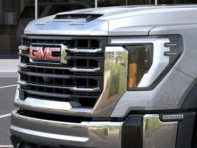 2025 GMC Sierra 2500HD 4WD Crew Cab Standard Bed SLT