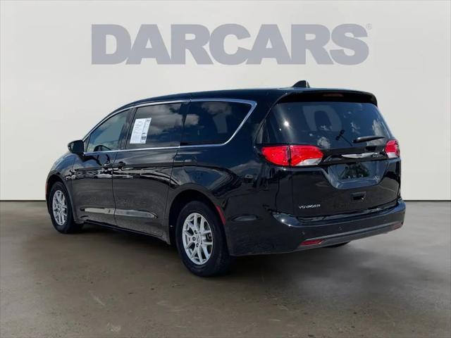 2025 Chrysler Voyager LX