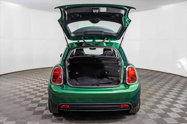 2023 MINI SE Hardtop Cooper Signature