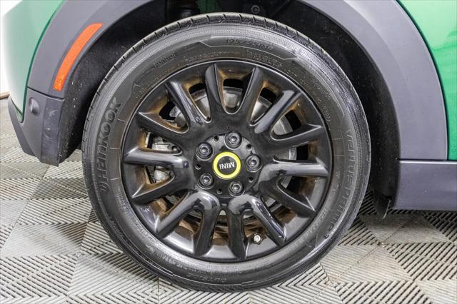 2023 MINI SE Hardtop Cooper Signature