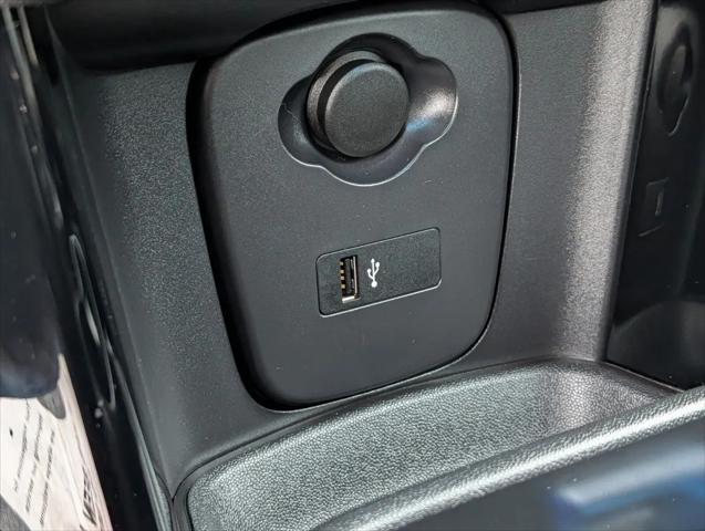 2023 MINI SE Hardtop Cooper Signature