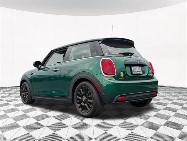 2023 MINI SE Hardtop Cooper Signature