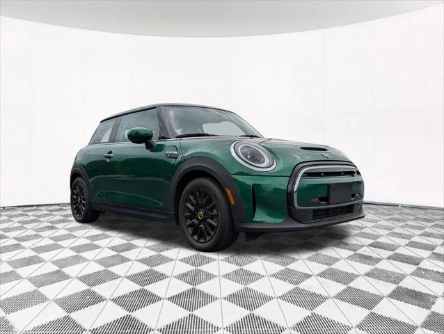 2023 MINI SE Hardtop Cooper Signature